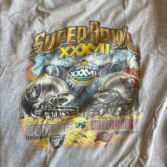 Super Bowl XXXVII 2003 Graphic T-Shirt - Picture 2 of 11